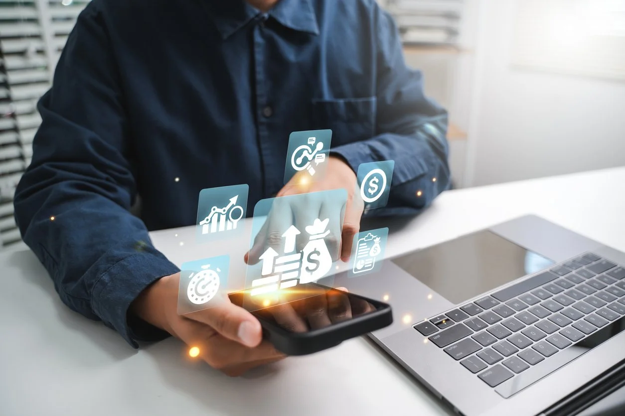Targeted customer acquisition on mobile